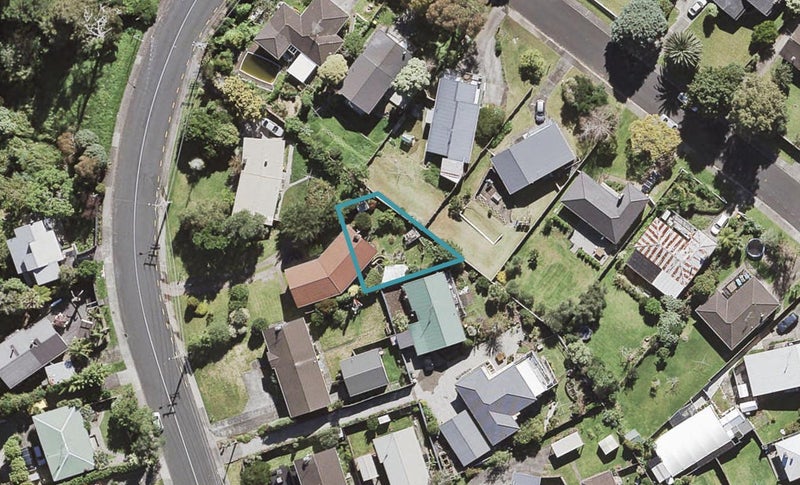 163D Verbena Road, Birkdale, Auckland - Carousel 1