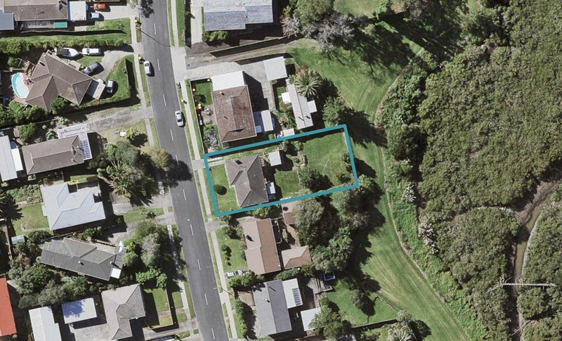 64 Ennis Avenue, Pakuranga Heights, Auckland - Carousel 1