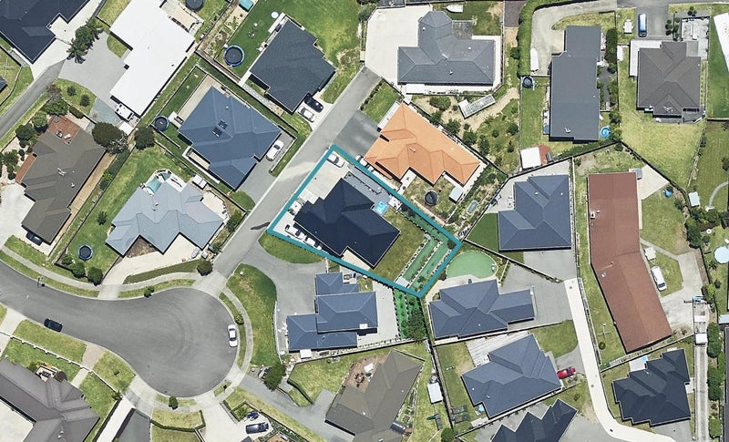 43 Amy Place, Pyes Pa, Tauranga - Carousel 1