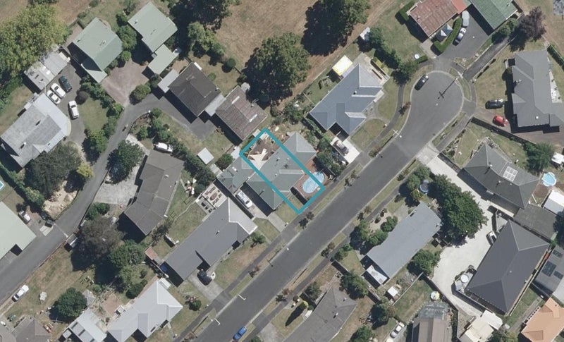 1/7 Garrick Place, Beerescourt, Hamilton - Carousel 1