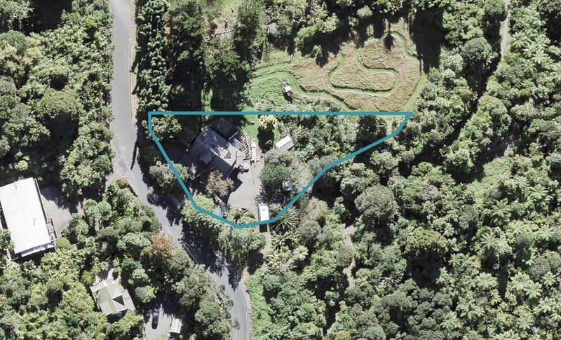 35 Rimu Road, Oratia, Auckland - Carousel 1