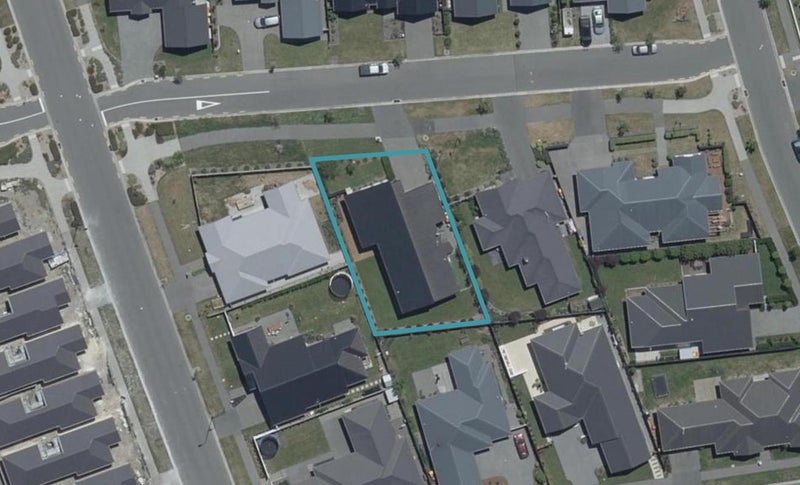 5 Te Whenu Crescent, Marshland, Christchurch - Carousel 1
