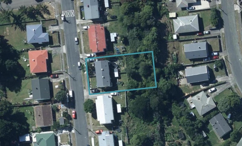111 Sievers Grove, Cannons Creek, Porirua - Carousel 1