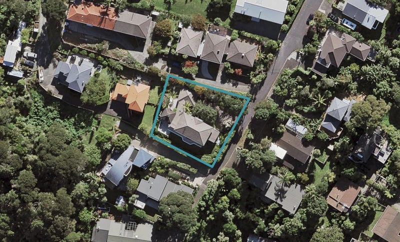 7 Pullum Street, Birkenhead, Auckland - Carousel 1