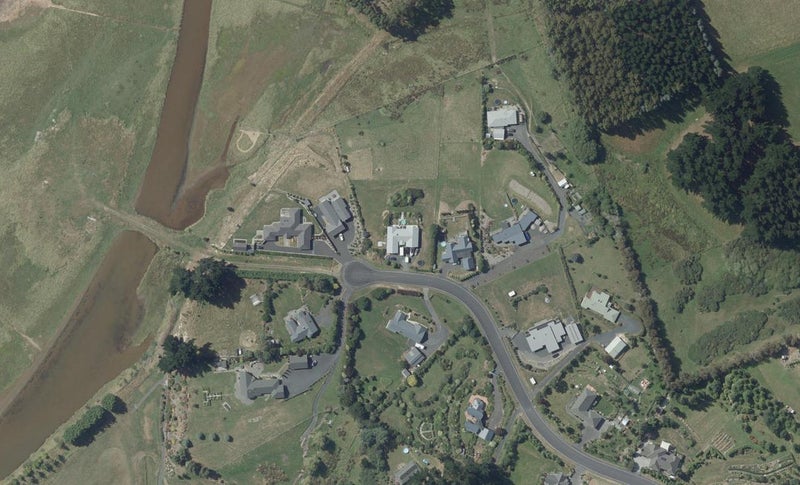 16 Wavy Knowes Drive, Waldronville, Dunedin - Carousel 1