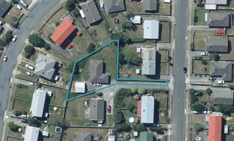 49 Westmeath Street, Waitangirua, Porirua - Carousel 1