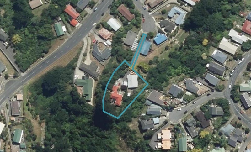 1/8 SPRUCE GR, RANUI HEIGHTS, PORIRUA - Carousel 1