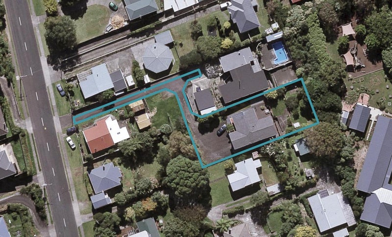 21B Lorna Street, Lynmouth, New Plymouth - Carousel 1