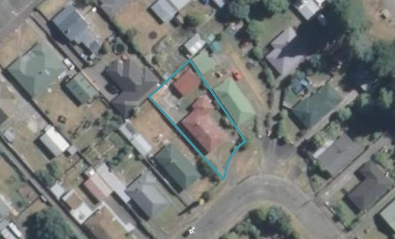 31 Davis Crescent, Netherby, Ashburton - Carousel 1