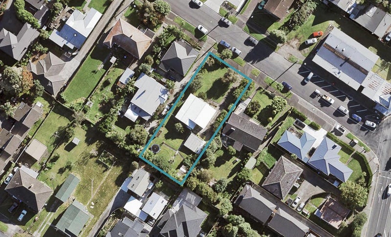 8 Alford Street, Waterview, Auckland - Carousel 1