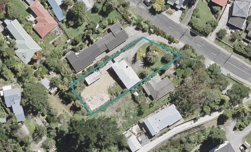16 Forest Road, Pinehaven, Upper Hutt - Carousel 1
