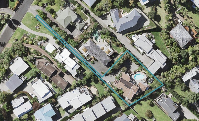 19 Braemar Road, Castor Bay, Auckland - Carousel 1