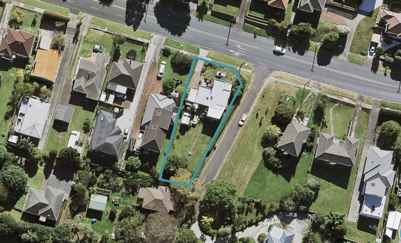17 Herd Road, Hillsborough, Auckland - Carousel 1