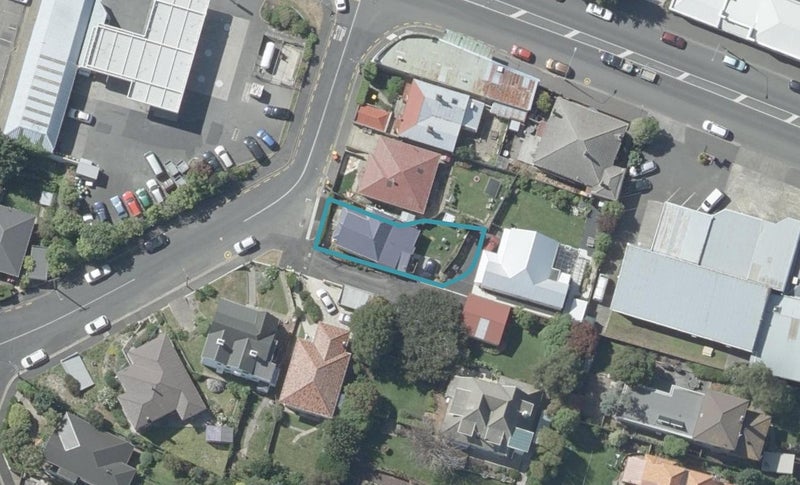 17 Lawrence Street, Mornington, Dunedin - Carousel 1