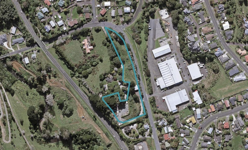 36 Junction Street, Welbourn, New Plymouth - Carousel 1