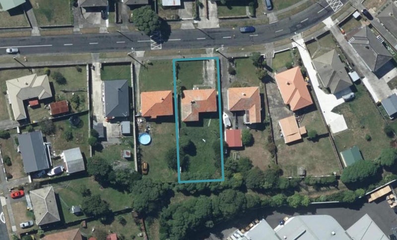 35 Hukatai Street, Elsdon, Porirua - Carousel 1