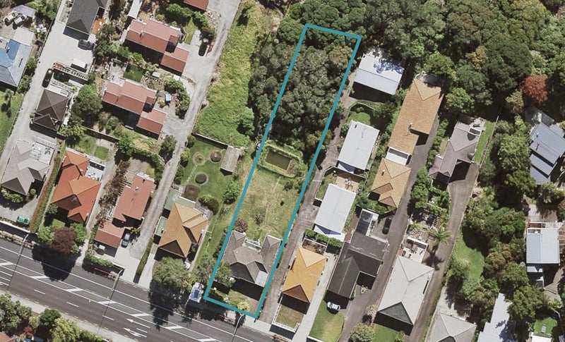 39 Onewa Road, Northcote, Auckland - Carousel 1