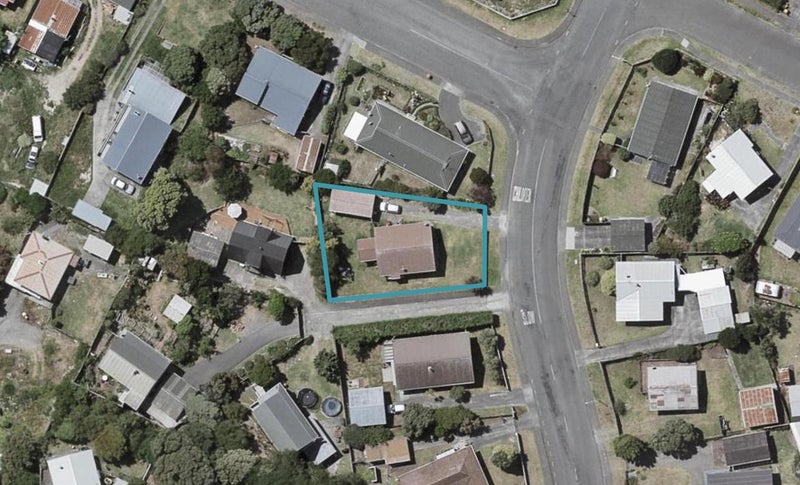 91 Norfolk Crescent, Otaki Beach, Otaki - Carousel 1