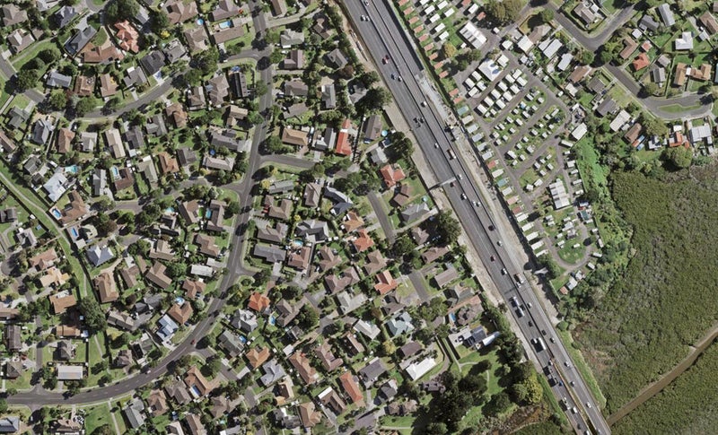 7 Gardone Terrace, Conifer Grove, Takanini - Carousel 1