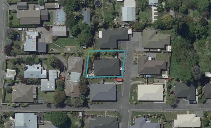 2 Castle Way, Beckenham, Christchurch - Carousel 1