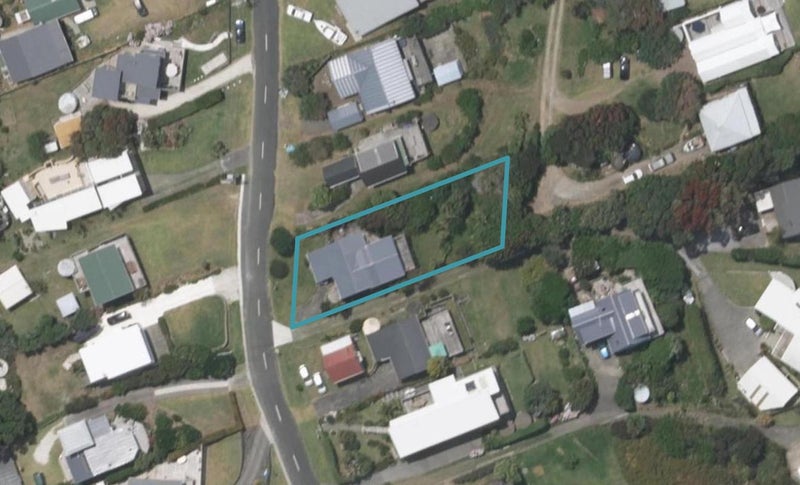 43 Eveline Street, Mangawhai Heads, Mangawhai - Carousel 1