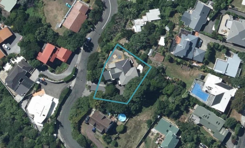 132 Motuhara Road, Plimmerton, Porirua - Carousel 1