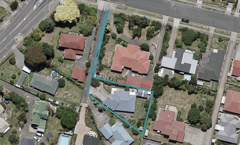19A Holyrood Terrace, Waipukurau, Waipukurau - Carousel 1