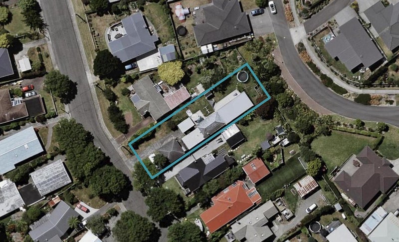 90 Alexander Road, Raumati Beach, Paraparaumu - Carousel 1