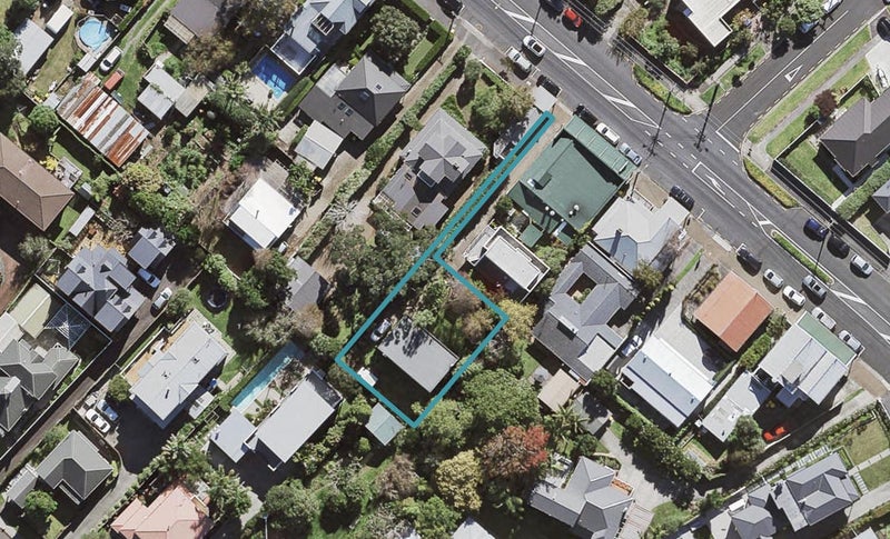 140A Hinemoa Street, Birkenhead, Auckland - Carousel 1