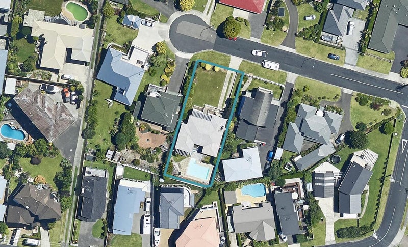 22 Tirinui Crest Road, Otumoetai, Tauranga - Carousel 1