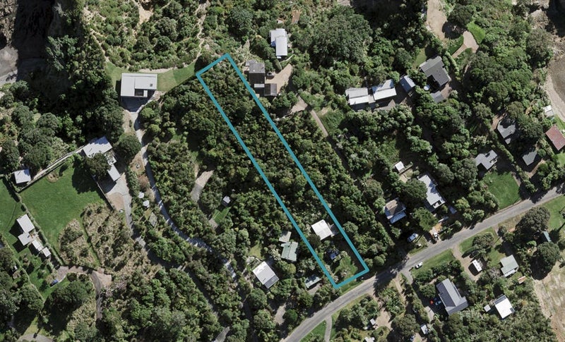 99 Great Barrier Road, Oneroa, Waiheke Island - Carousel 1