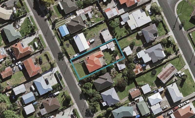 25 Harwood Crescent, Otara, Auckland - Carousel 1