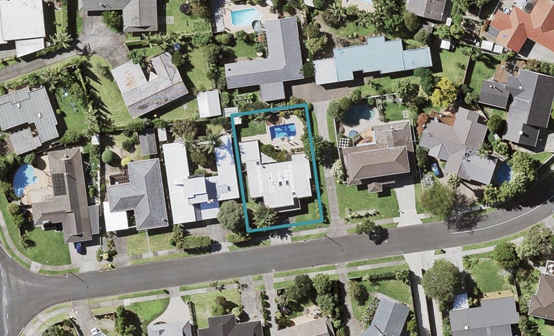 8 Roadley Avenue, Sunnyhills, Auckland - Carousel 1