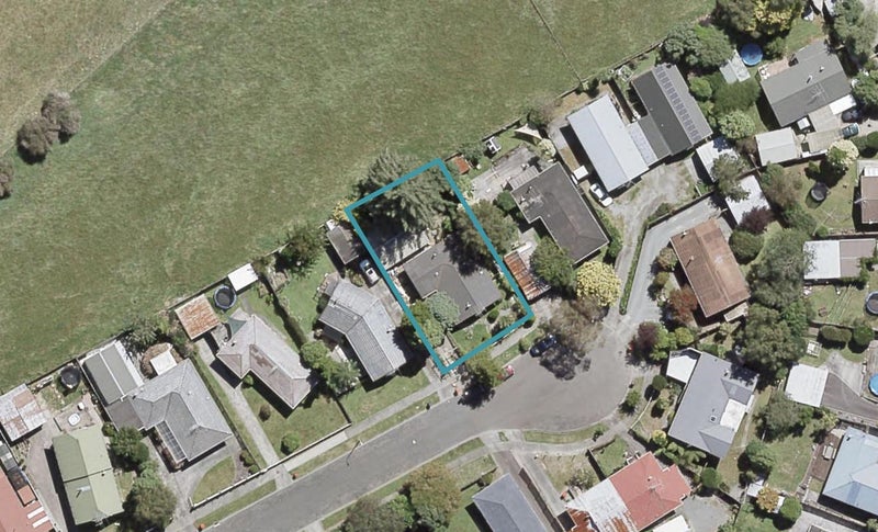 21 Indiana Grove, Totara Park, Upper Hutt - Carousel 1