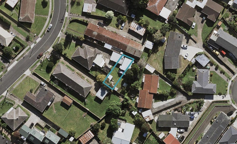 35E Buckingham Crescent, Manukau, Auckland - Carousel 1