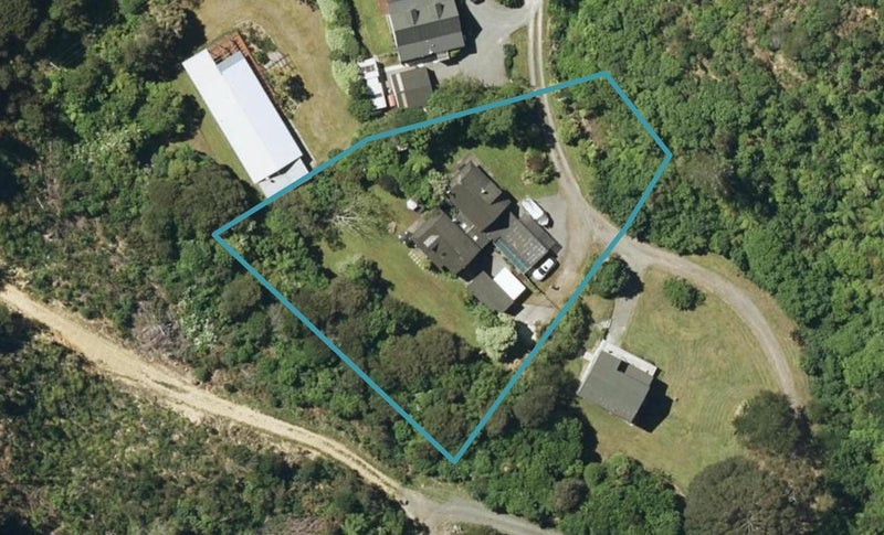 24 Brough Place, Ngakuta Bay, Picton - Carousel 1