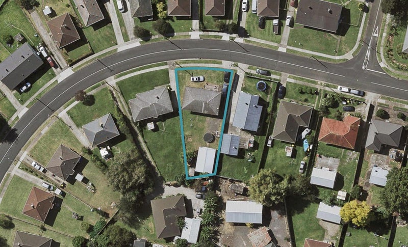 31 Pearl Baker Drive, Otara, Auckland - Carousel 1