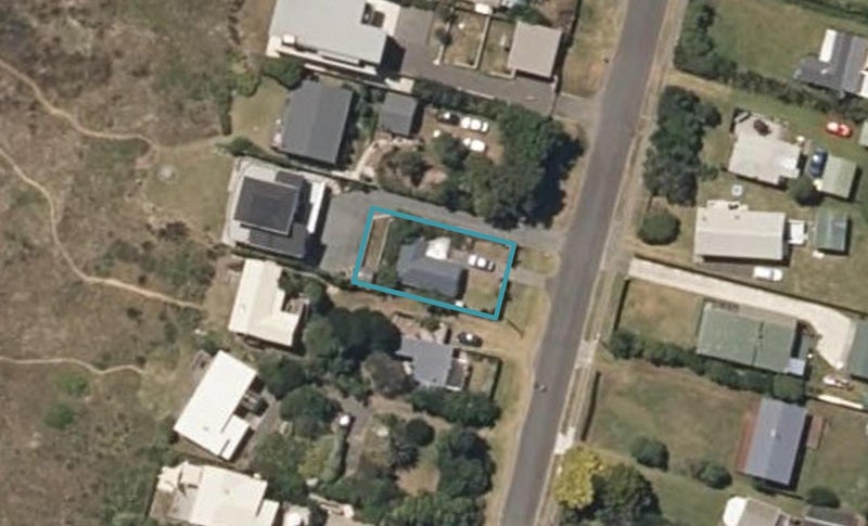 73A Rua Avenue, Waitarere Beach, Levin - Carousel 1