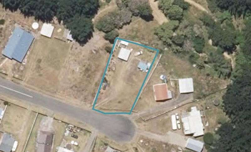 7 Barclay Grove, Hokio Beach, Levin - Carousel 1