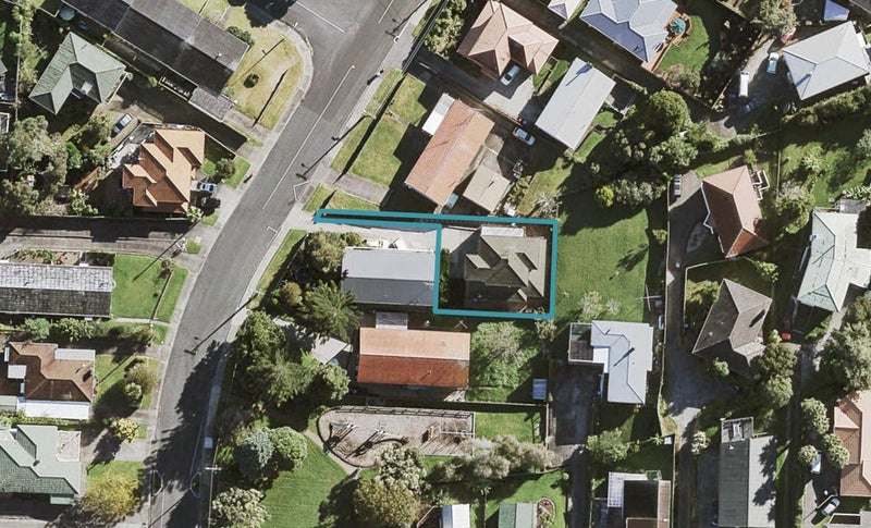 13A Quona Avenue, Mount Roskill, Auckland - Carousel 1
