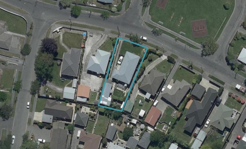 32 Mooray Avenue, Bishopdale, Christchurch - Carousel 1