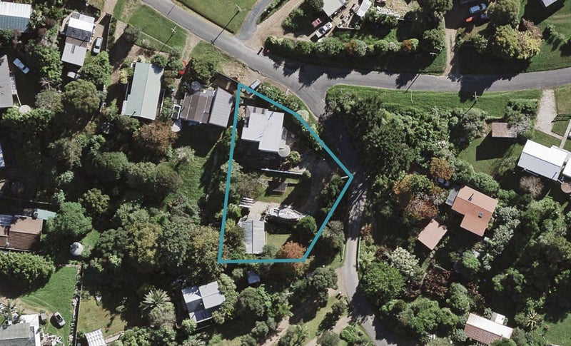 10 Trig Hill Road, Onetangi, Waiheke Island - Carousel 1