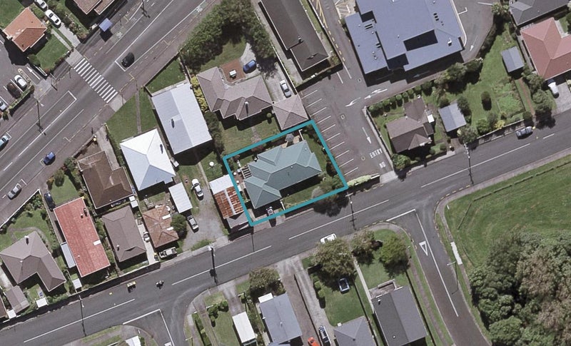 132 Clawton Street, Westown, New Plymouth - Carousel 1