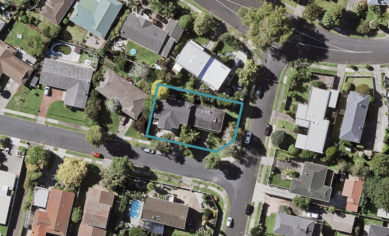 1B Jane Gifford Place, Half Moon Bay, Auckland - Carousel 1