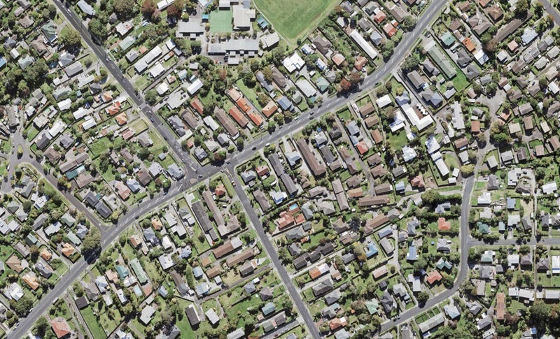 2/124 Titirangi Road, New Lynn, Auckland - Carousel 1