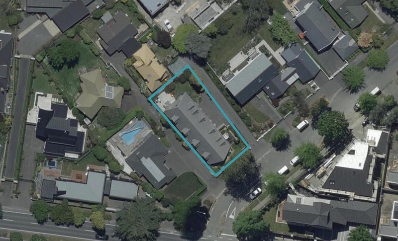 2/5 Snowdon Road, Fendalton, Christchurch - Carousel 1