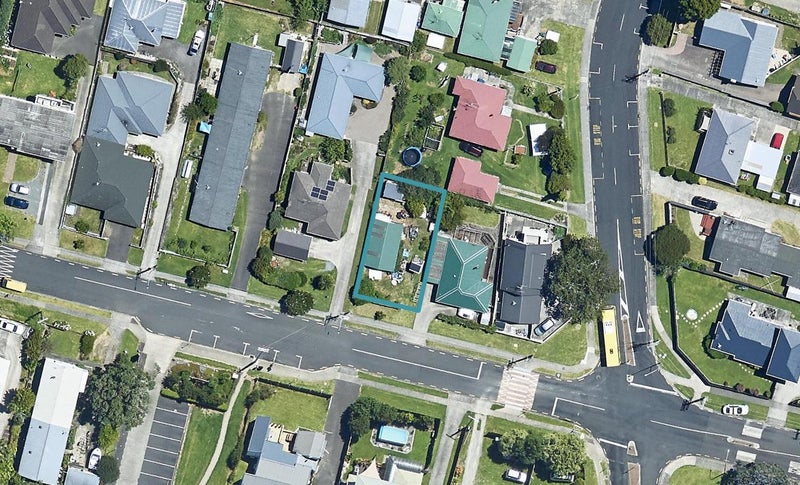 19 Princess Road, Bellevue, Tauranga - Carousel 1