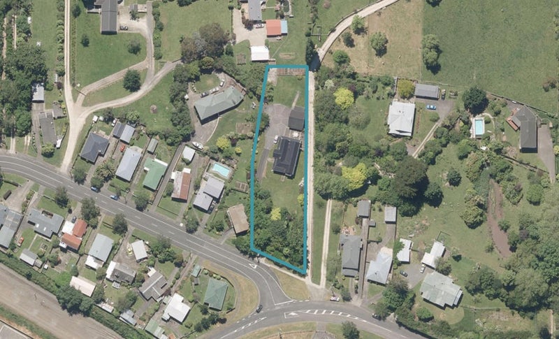 159 No 3 Line, Whanganui East, Whanganui - Carousel 1