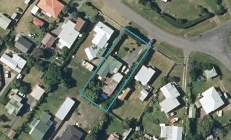 24 Roore Street, Foxton Beach, Foxton - Carousel 1