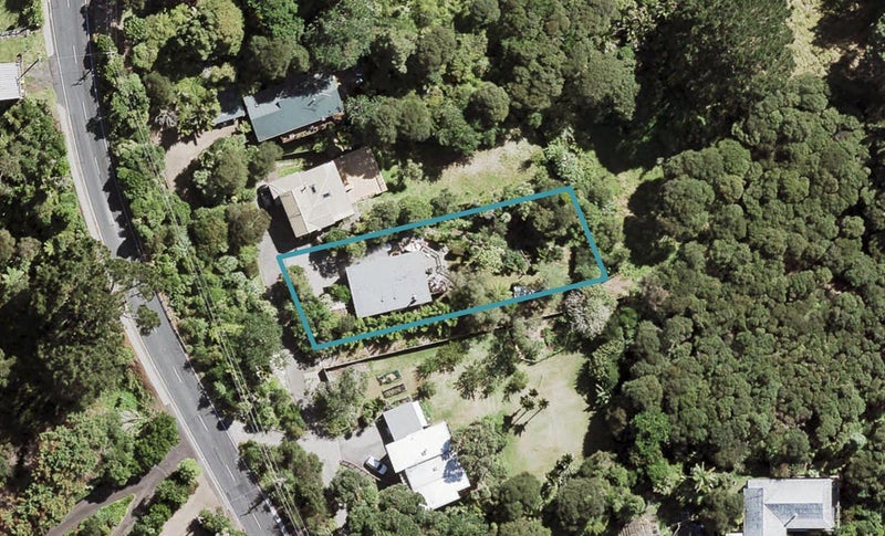 706 South Titirangi Road, Titirangi, Auckland - Carousel 1